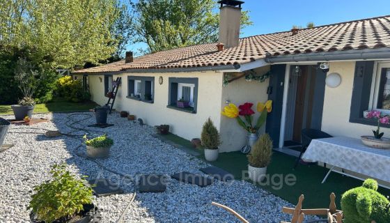 A vendre MAISON  5 PIECES 166 M2  GAILLAN EN MEDOC campagne