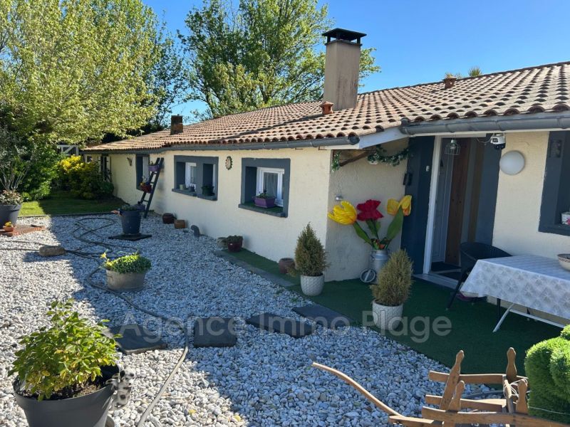 A vendre MAISON  5 PIECES 166 M2  GAILLAN EN MEDOC campagne