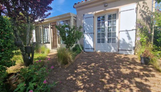 A vendre MAISON  5 PIECES 96 M2 BORD DE MER TALMONT SAINT HILAIRE