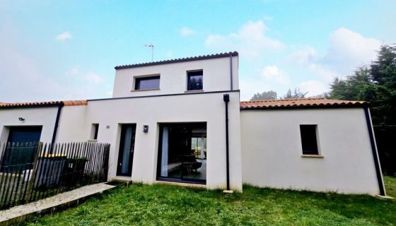 A vendre MAISON  4 PIECES 123 M2 BORD DE MER SAINT JEAN DE MONTS