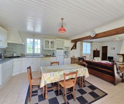 A vendre LONGèRE  3 PIECES 97 M2 BORD DE MER SAINT JEAN DE MONTS