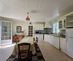 A vendre LONGèRE  3 PIECES 97 M2 BORD DE MER SAINT JEAN DE MONTS