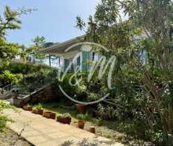 A vendre belle Villa familiale 220 m&sup2; 9 pieces Andernos-les-Bains