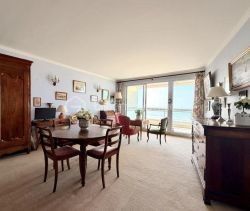 A louer APPARTEMENT T3 64 M2 TERRASSE PIEDS DANS L'EAU PORNICHET