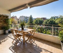 A louer APPARTEMENT T3 73 M2 TERRASSE BORD DE MER NICE