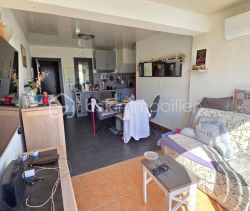 A louer APPARTEMENT T2 36 M2 TERRASSE BORD DE MER LEUCATE