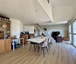 A louer APPARTEMENT T3 64 M2 BORD DE MER LATTES
