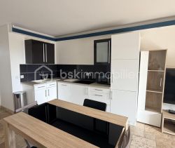 A louer APPARTEMENT T2 42 M2 BORD DE MER SIX FOURS LES PLAGES