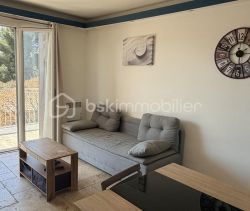 A louer APPARTEMENT T2 42 M2 BORD DE MER SIX FOURS LES PLAGES