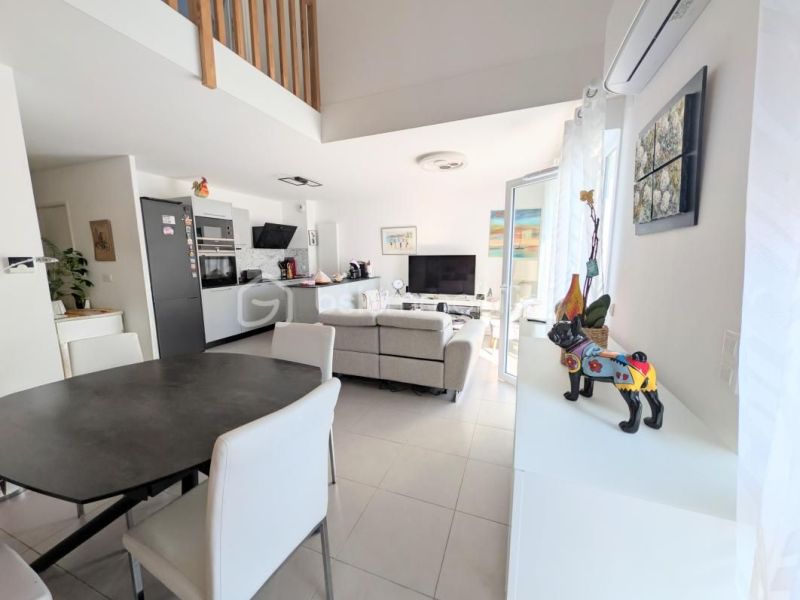 A louer APPARTEMENT DUPLEX DE PRESTIGE T4 90 M2 BORD DE MER LA ROCHELLE