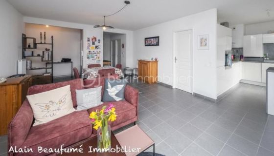 A louer APPARTEMENT T4 88 M2 TERRASSE  PAU