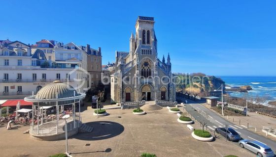 A louer APPARTEMENT T3 54 M2 BORD DE MER BIARRITZ