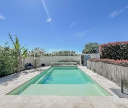 A louer MAISON  5 PIECES 147 M2 BORD DE MER POMEROLS