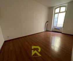 A louer APPARTEMENT T3 74 M2  BEZIERS