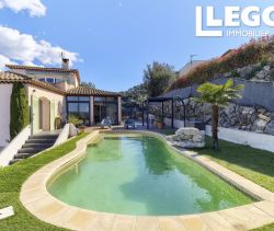A louer MAISON  4 PIECES 150 M2 BORD DE MER NICE