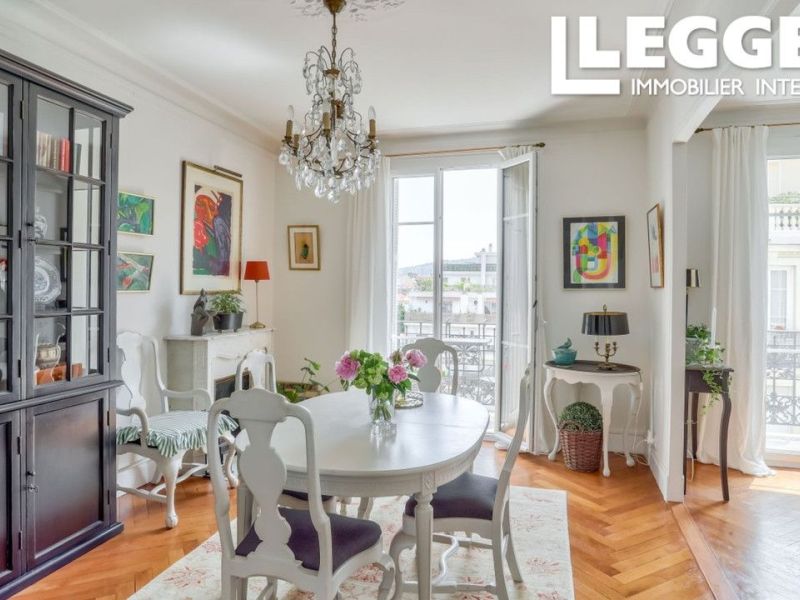 A louer APPARTEMENT T3 92 M2 BORD DE MER NICE