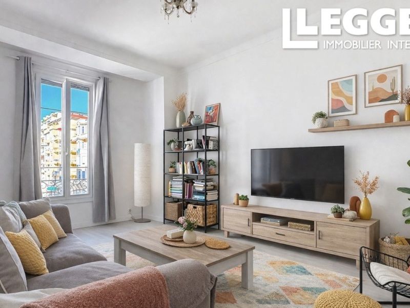 A louer APPARTEMENT T3 70 M2 BORD DE MER NICE