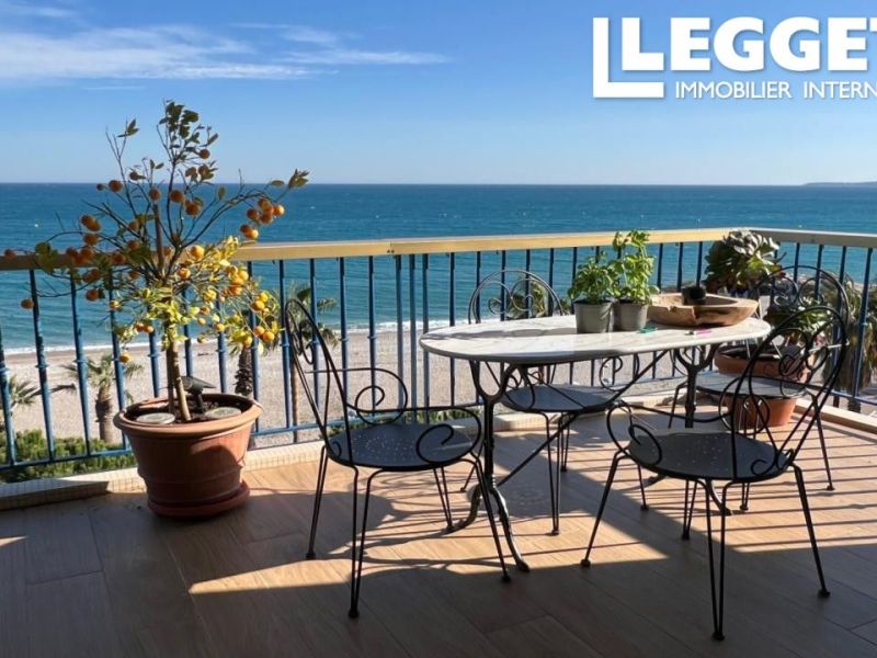 A louer APPARTEMENT DE PRESTIGE T3 76 M2 TERRASSE PIEDS DANS L'EAU CAGNES SUR MER