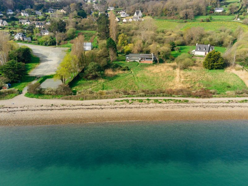 A vendre Maison 8 pieces 198 m&sup2;  vue mer et acces direct plage PLOUBAZLANEC