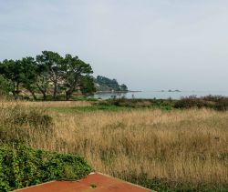 A vendre Maison 8 pieces 198 m&sup2;  vue mer et acces direct plage PLOUBAZLANEC
