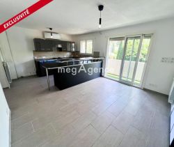 A louer APPARTEMENT T3 62 M2 BORD DE MER TOULON