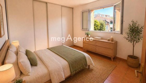 A louer APPARTEMENT T2 41 M2 BORD DE MER TOULON