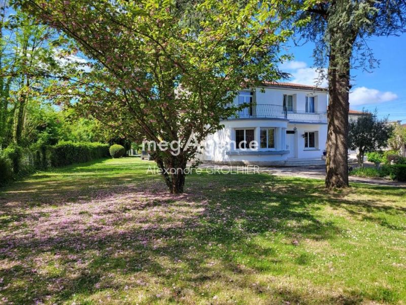 A louer GîTE  LE DOUHET