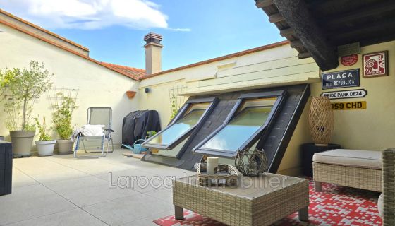 A vendre MAISON  4 PIECES 100 M2  SAINT GENIS DES FONTAINES Village