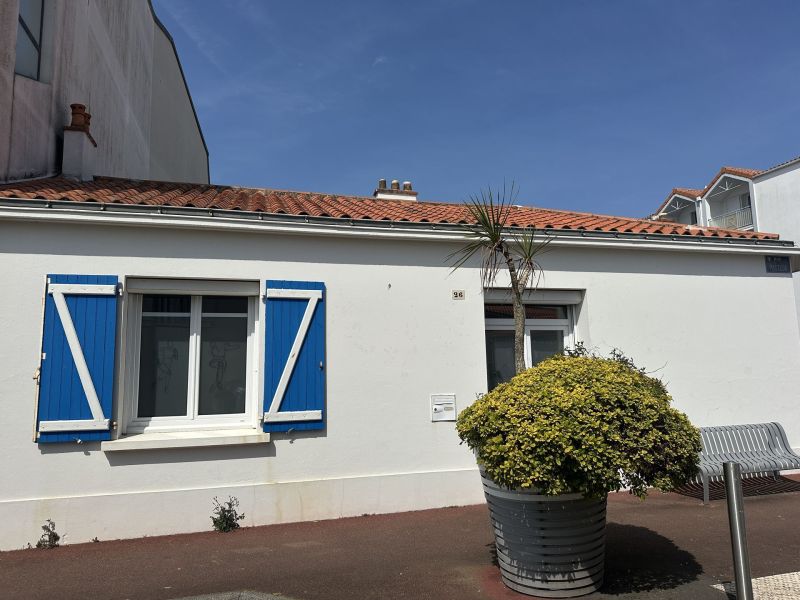 A vendre MAISON  3 PIECES 68 M2 BORD DE MER SAINT GILLES CROIX DE VIE