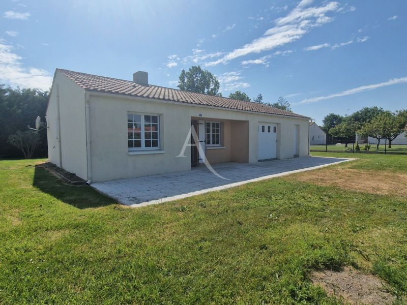 A vendre MAISON  5 PIECES 82 M2 BORD DE MER TALMONT SAINT HILAIRE