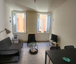 A louer APPARTEMENT T2 36 M2 BORD DE MER LA CIOTAT