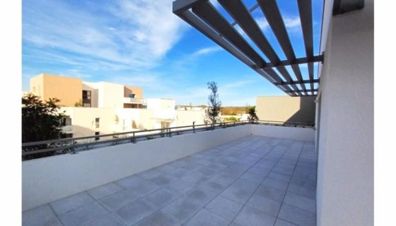 A louer APPARTEMENT DUPLEX NEUF T5 94 M2 TERRASSE  MONTPELLIER