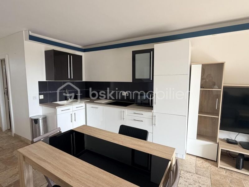 A louer APPARTEMENT T2 42 M2 BORD DE MER SIX FOURS LES PLAGES
