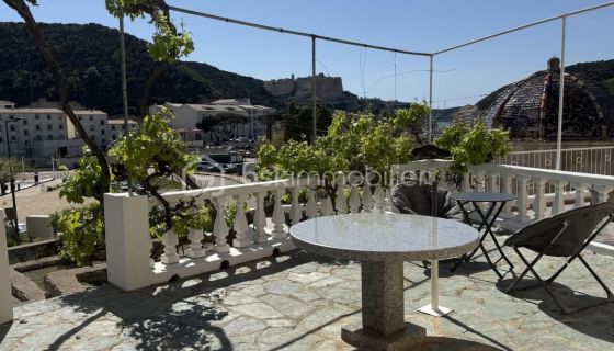 A louer MAISON  6 PIECES 104 M2 BORD DE MER BONIFACIO