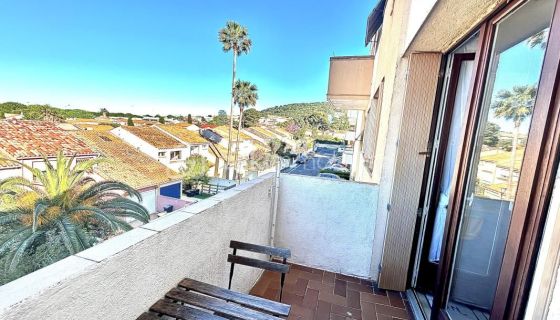 A louer STUDIO  27 M2 BORD DE MER SETE