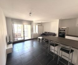 A louer STUDIO  30 M2 BORD DE MER SETE