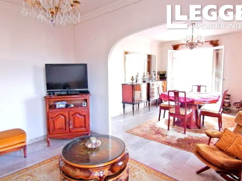 A louer APPARTEMENT T3 80 M2 BORD DE MER SIX FOURS LES PLAGES