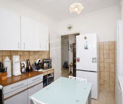 A louer APPARTEMENT T3 50 M2 TERRASSE BORD DE MER ANTIBES