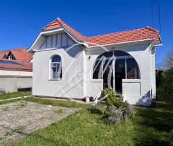 A vendre TrEs jolie maison de type basco landais 5 PIECES 101 M&sup2; Andernos-les-Bains