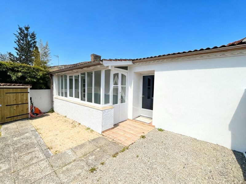 A vendre MAISON  3 PIECES 60 M2 BORD DE MER LONGEVILLE SUR MER