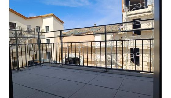 A louer APPARTEMENT NEUF T3 62 M2 BORD DE MER MAUGUIO