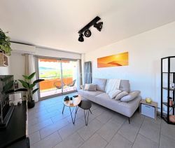 A louer APPARTEMENT T3 63 M2 TERRASSE VUE MER ANTIBES