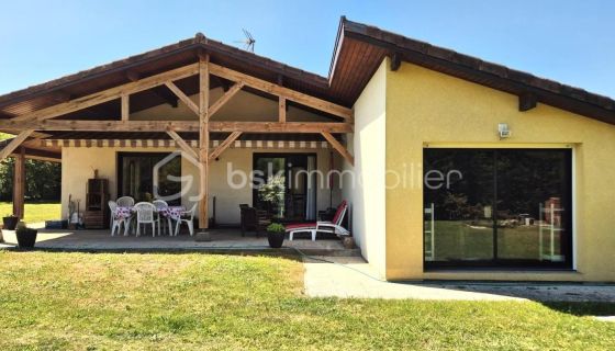 A louer MAISON  7 PIECES 174 M2  SAINT GEOURS DE MAREMNE