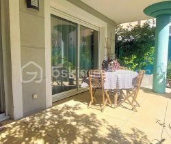 A louer APPARTEMENT DE PRESTIGE T3 62 M2 TERRASSE  PEGOMAS