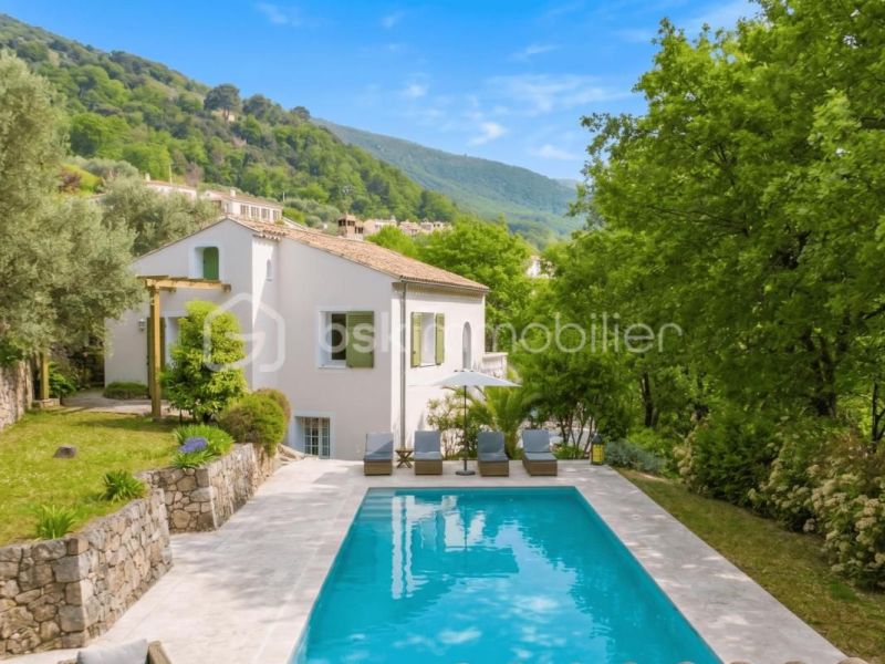 A louer MAISON  4 PIECES 128 M2  GATTIERES