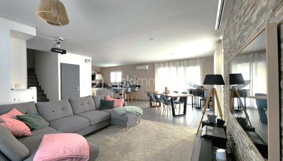 A louer MAISON  4 PIECES 107 M2  PEZENAS