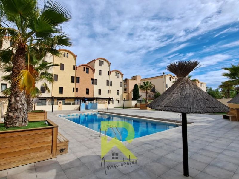 A louer STUDIO NEUF  30 M2 TERRASSE PLAGE à PIED GRUISSAN