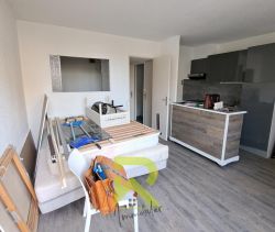 A louer STUDIO NEUF  30 M2 TERRASSE PLAGE à PIED GRUISSAN
