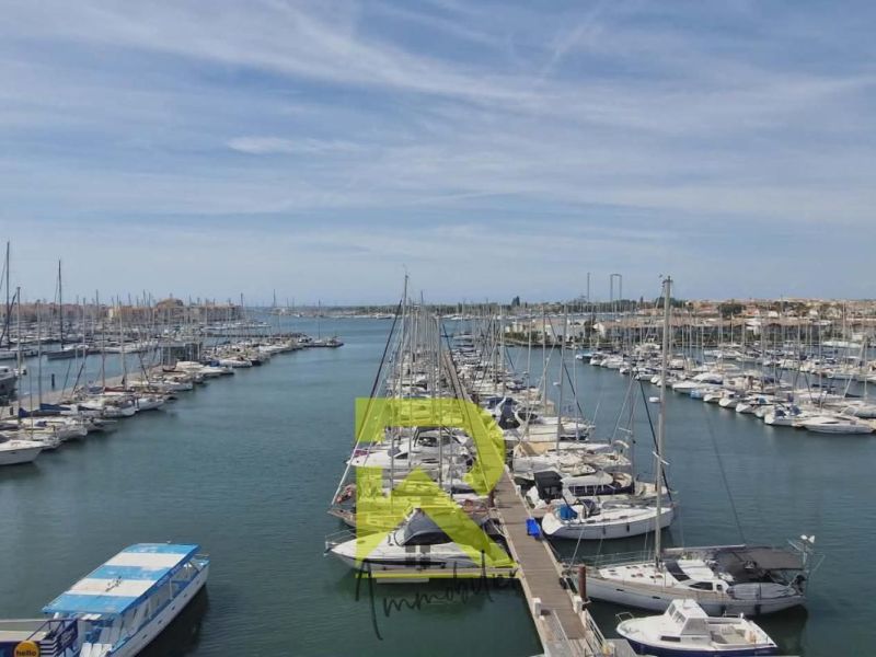 A louer APPARTEMENT DUPLEX T4 87 M2 TERRASSE BORD DE MER AGDE