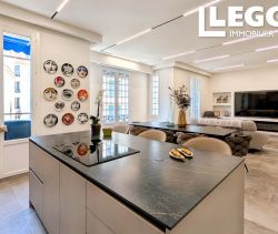 A louer APPARTEMENT DE PRESTIGE T3 123 M2 BORD DE MER NICE